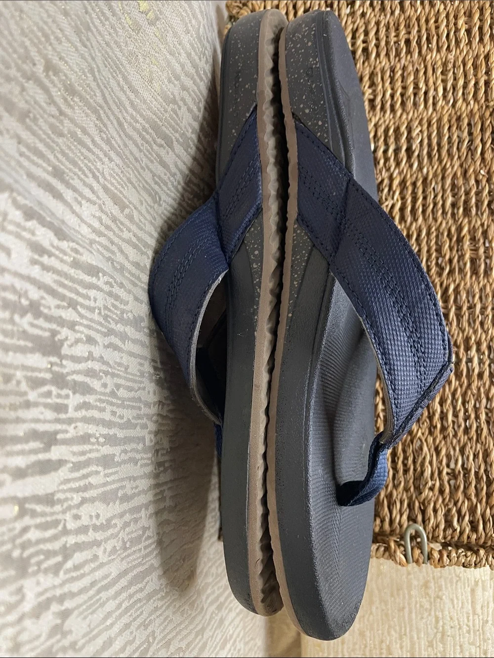 Reef Navy and Dark Gray Men’s CUSHION Classic Flip Flops Sz 9